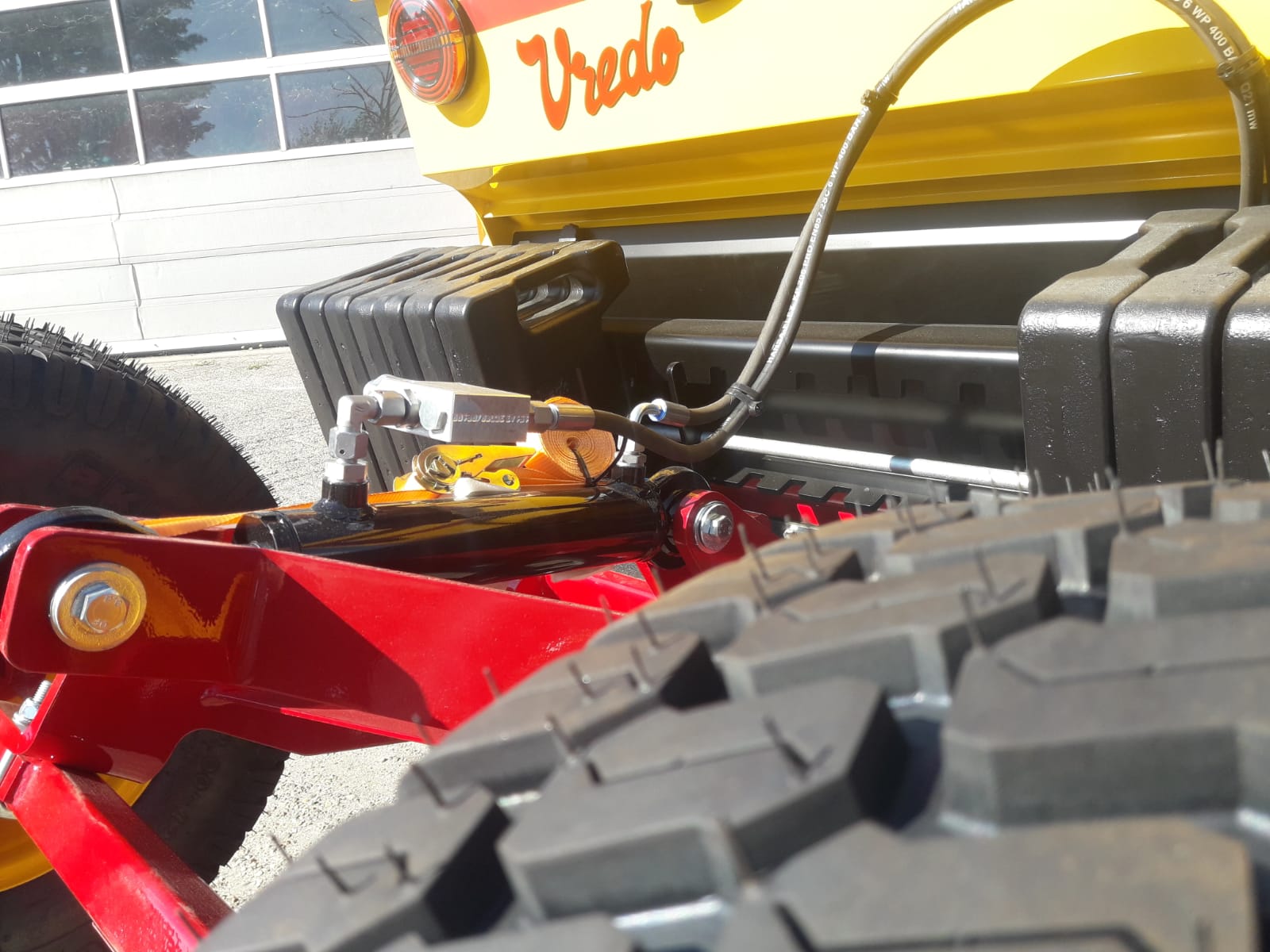 VREDO SUPER COMPACT DZ140T (WOL) #25176 - Kraakman
