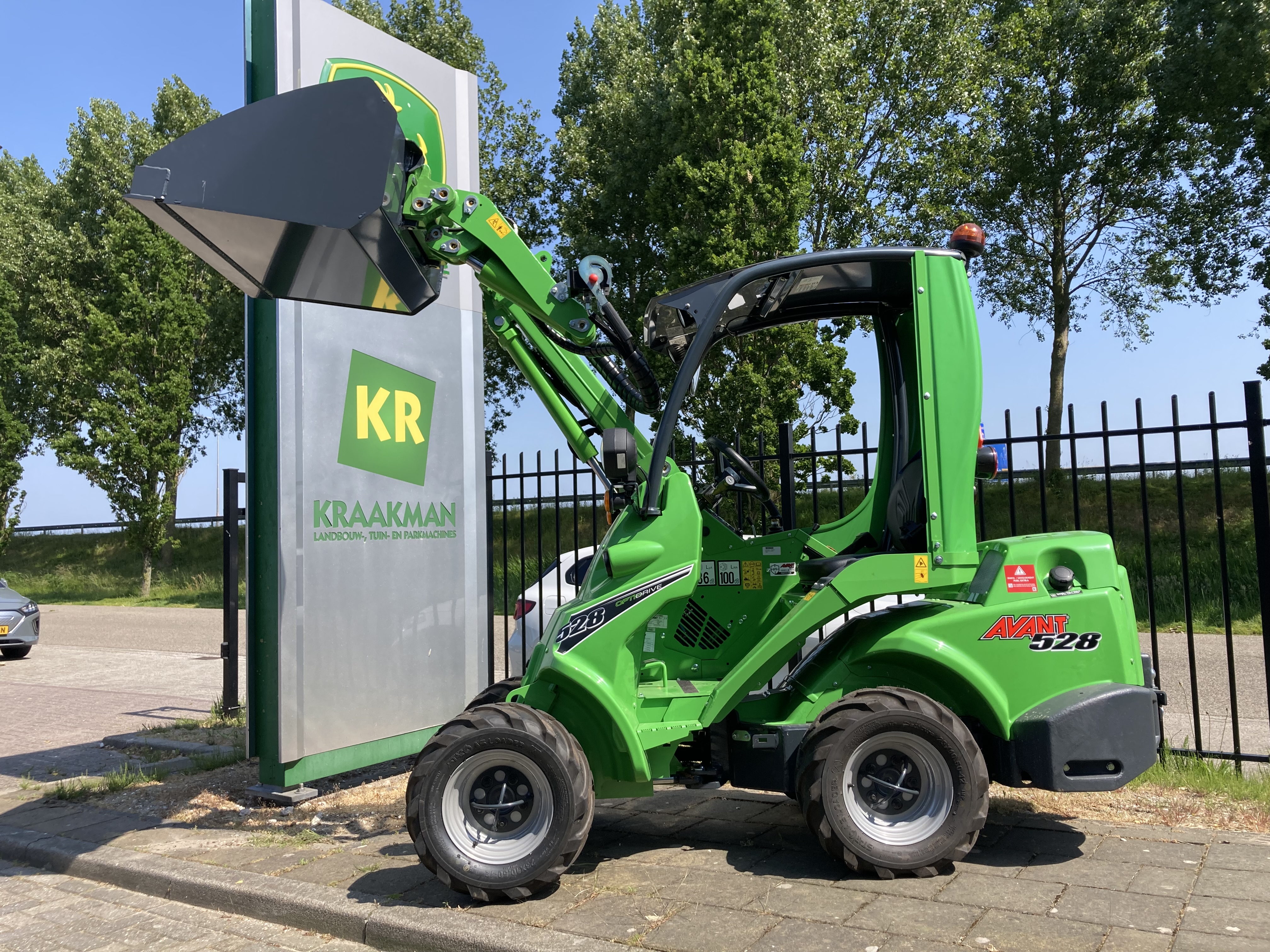 avant-avant-528-tdl-shovel-
