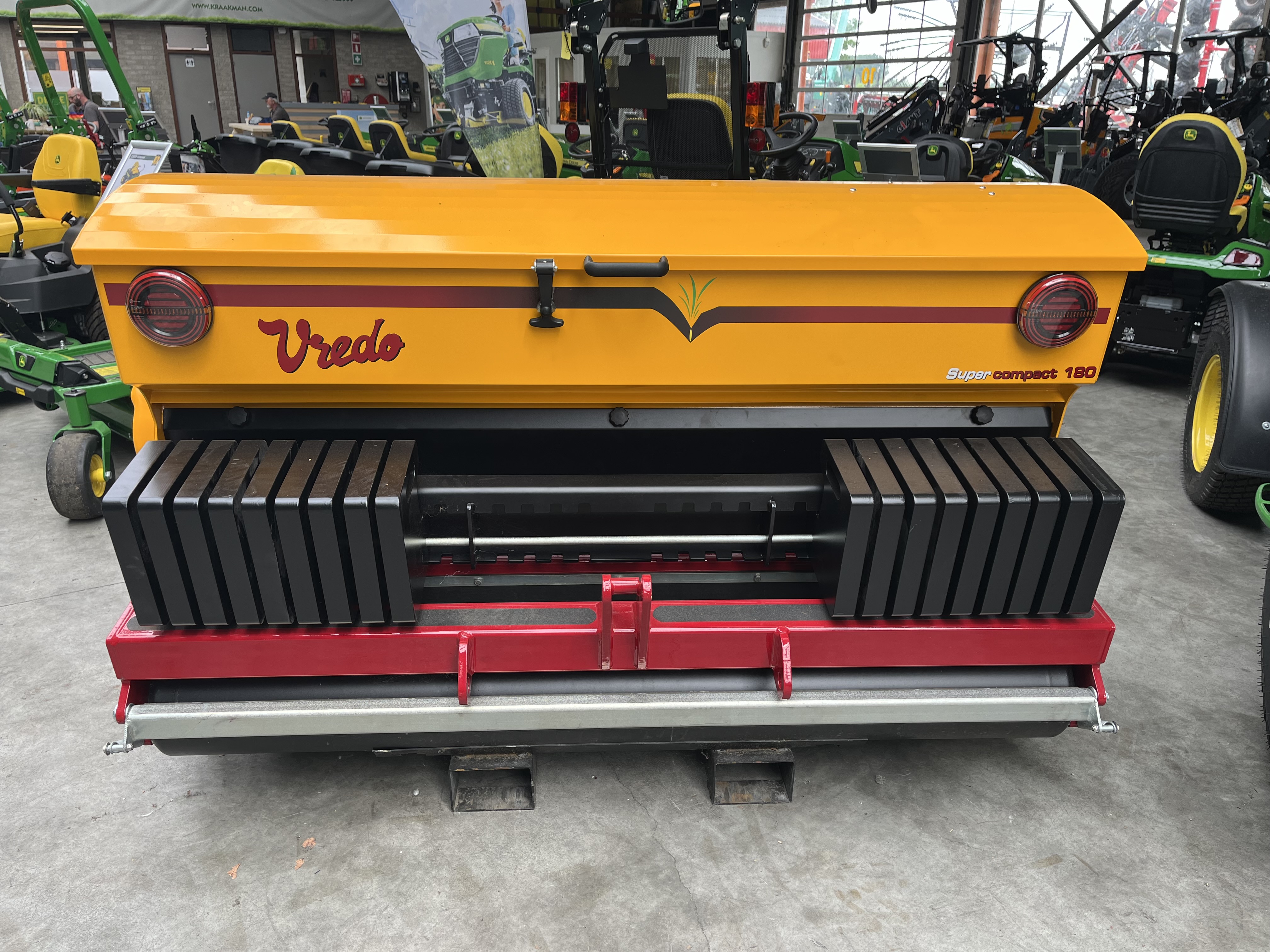 vredo-super-compact-180-