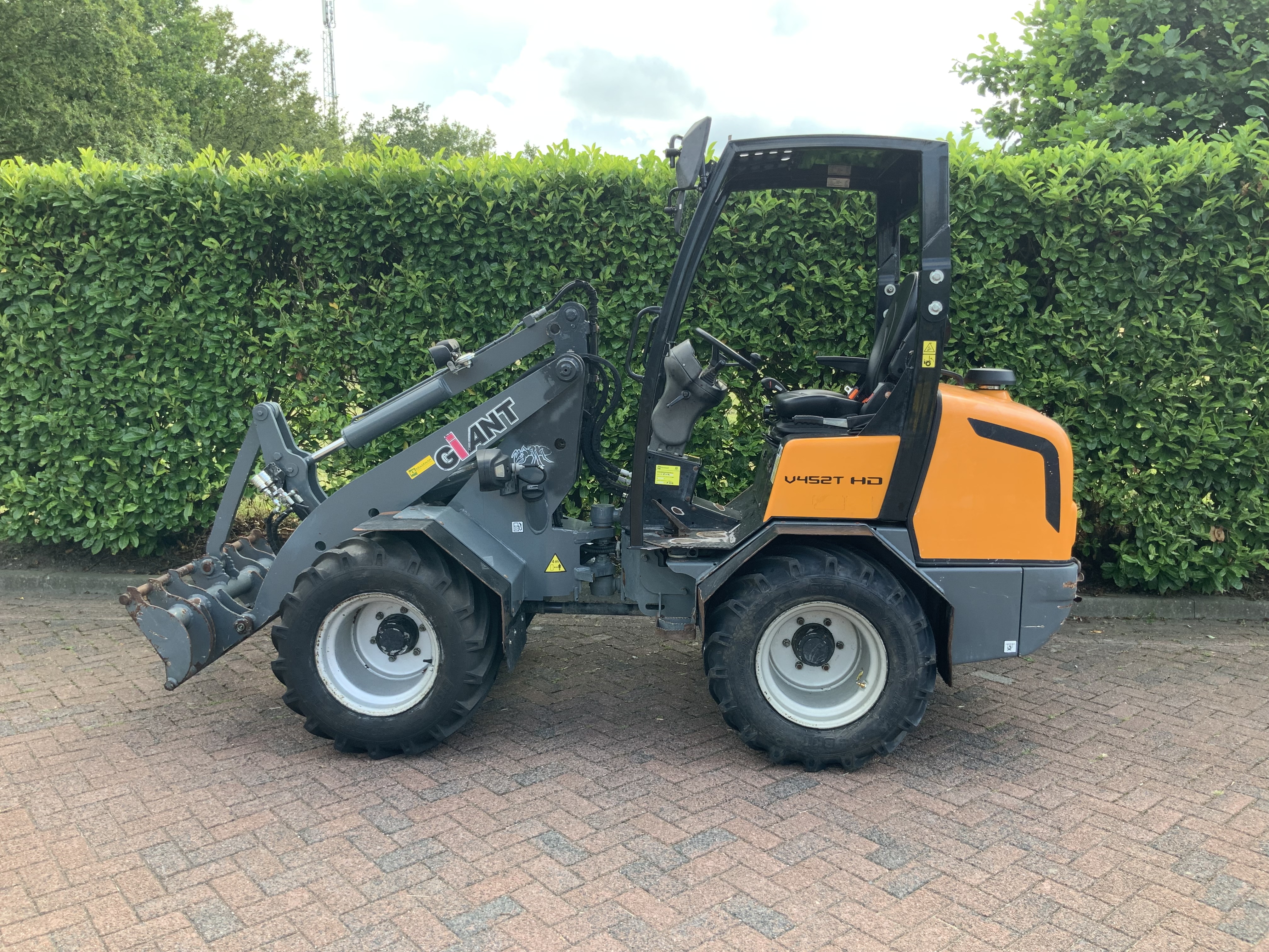 giant-v452t-kniklader-