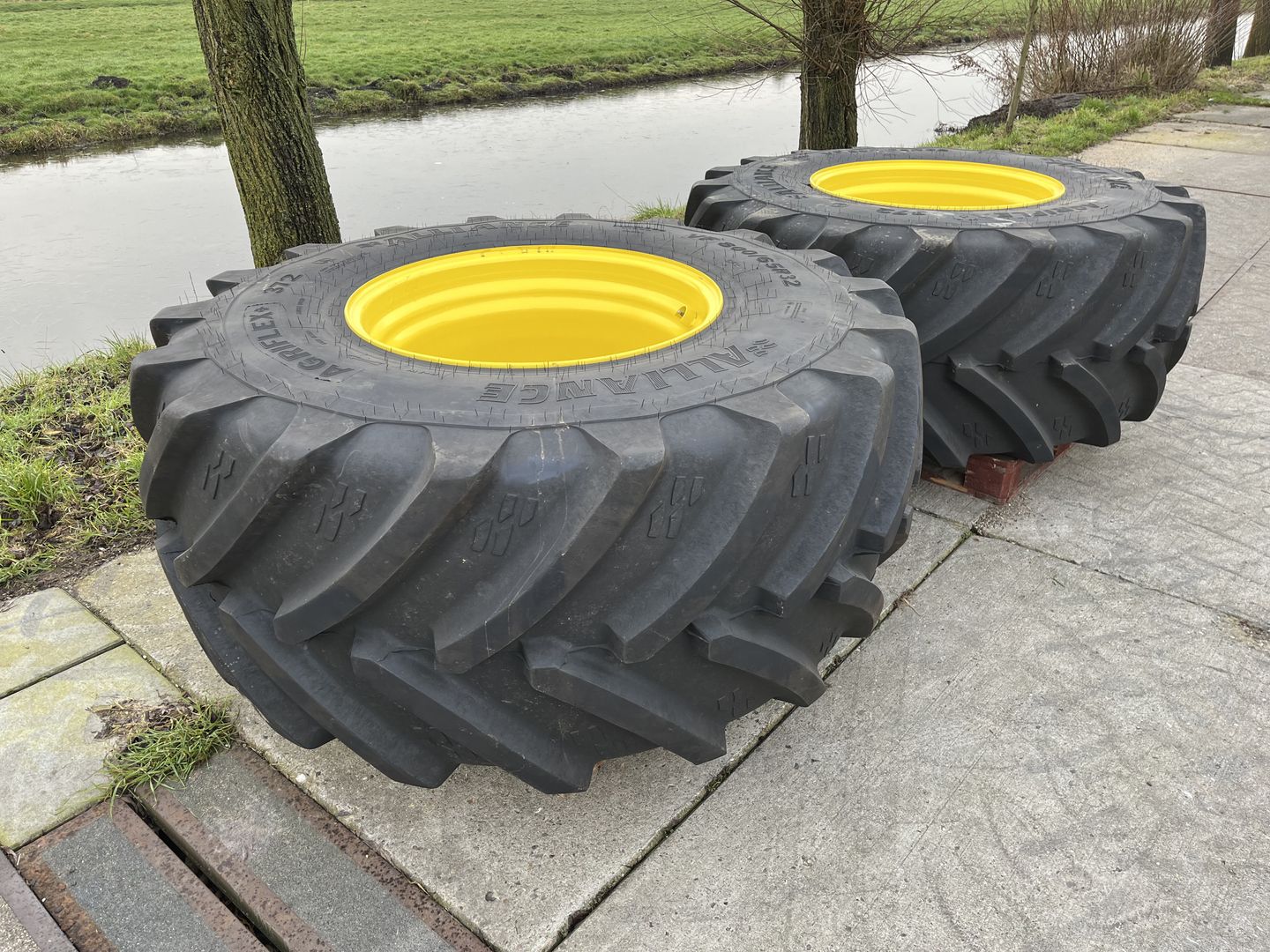 Alliance 800/65R32 (MOL) #46368 - Kraakman
